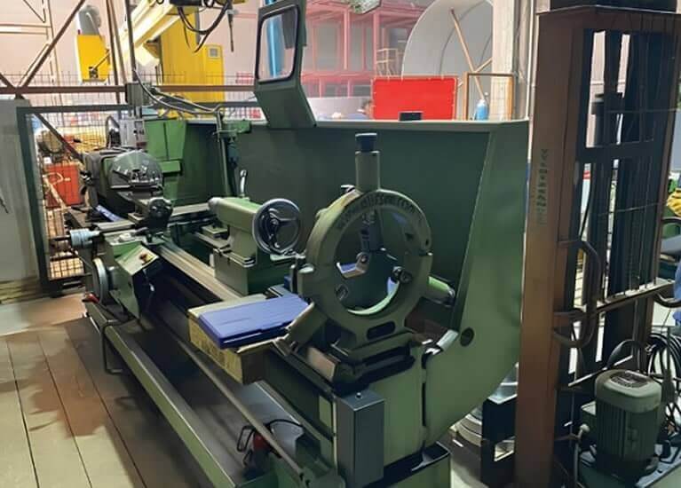Lathe