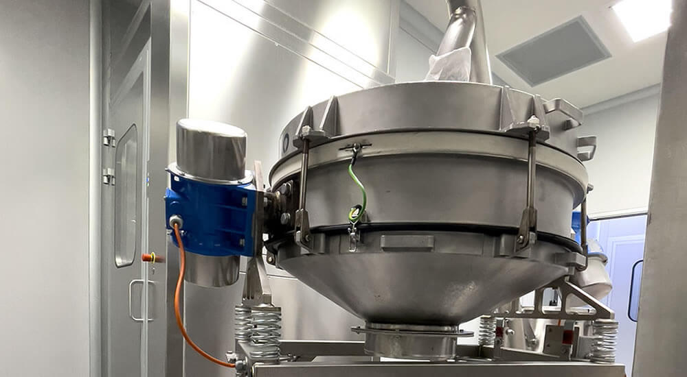 Tumbler screen manufacturing